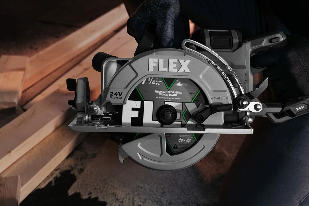 Flex Power Tools FLEX 24V 7-1/4" Rear-Handle Circular Saw Kit (10.0Ah Stacked) FX2141R-1J 5 Flex Power Tools FLEX 24V 7-1/4" Rear-Handle Circular Saw Kit (10.0Ah Stacked) FX2141R-1J - Image 3